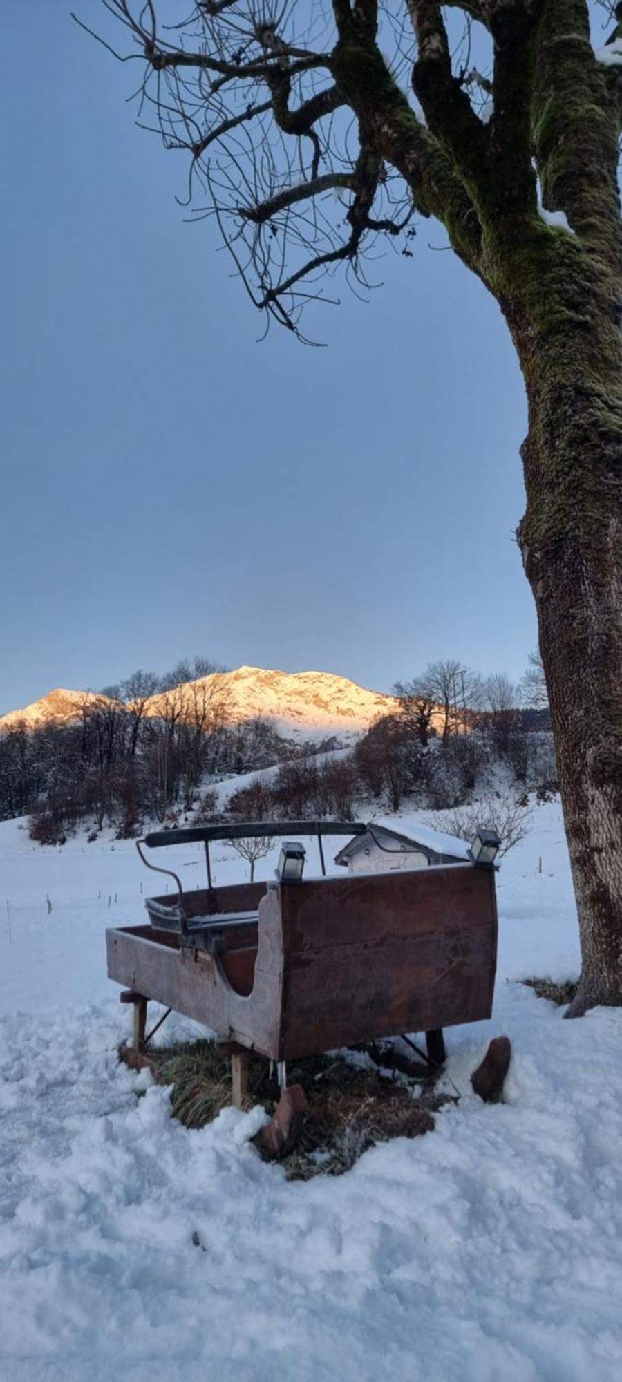 Le Refuge Du Montagnard Bed & Breakfast Marthod Exterior photo